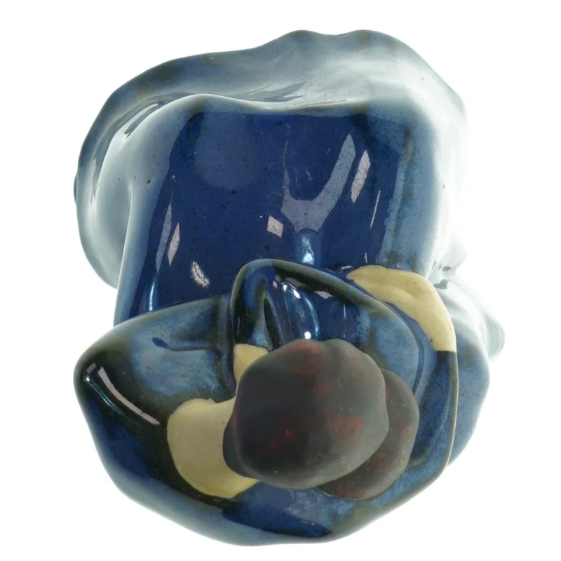 Keramikskulptur af omfavnende par fra JIE (str. 19 cm)