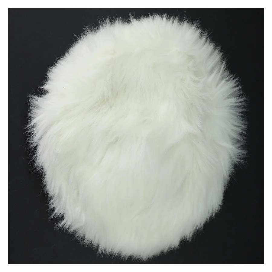 Hvid pels hat (str. Ø. 30 cm)