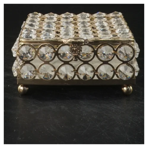 Dekorativ skrin med klare sten og gylden ramme (str. 13x13x6 cm)