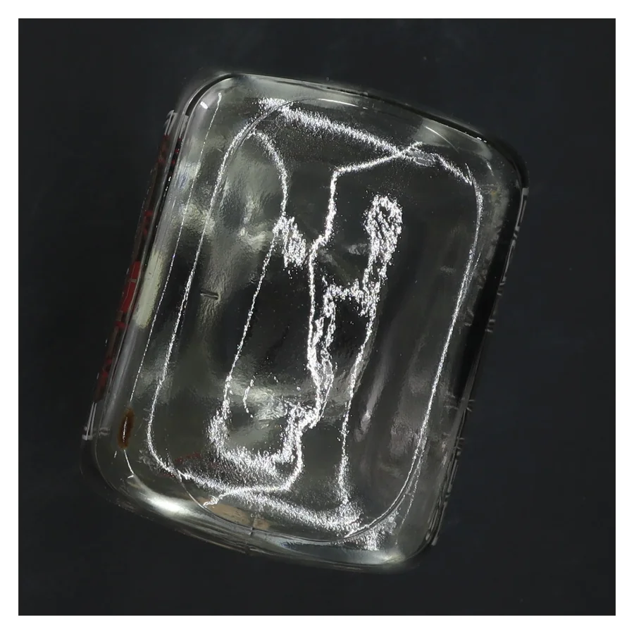 Dekorativ flaske med julemotiv fra Holmegaard (str. 18x9x7 cm)