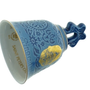 Dekorativ keramisk klokke fra Copenhagen Porcelain (str. Ø, 10 cm x 13 cm)