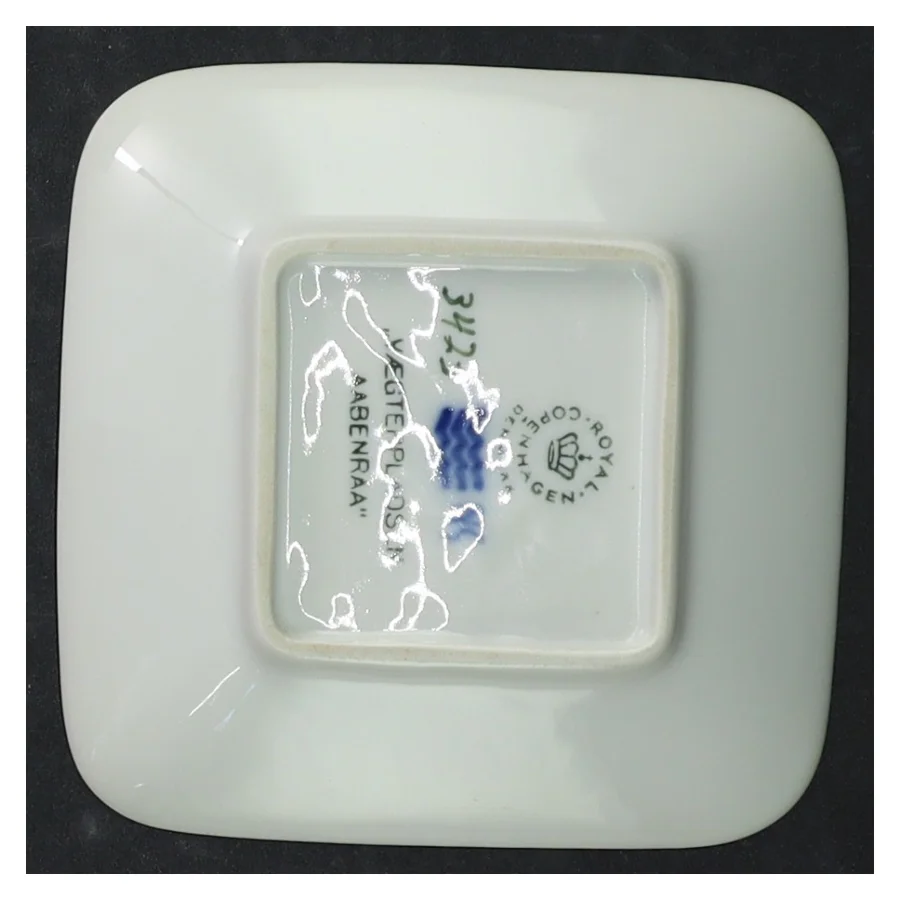 Firkantet porcelænsfad fra Royal Copenhagen (str. 10 x 10 cm)