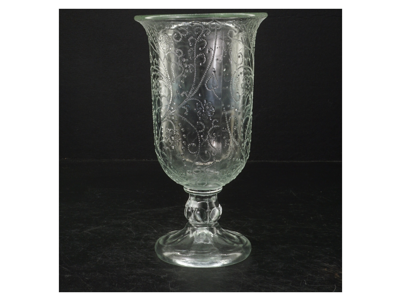 Dekorativ glasvase (str. Ø. 12 cm. længde, 21 cm)