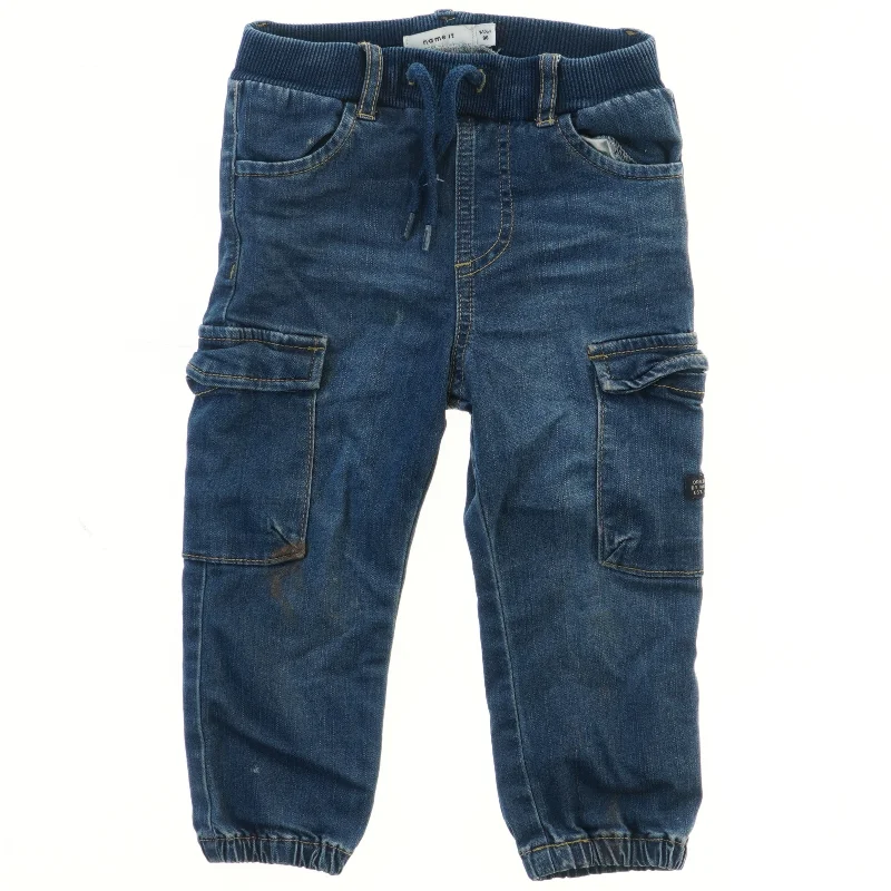 Børnejeans med lommer fra Name It (str. 86)