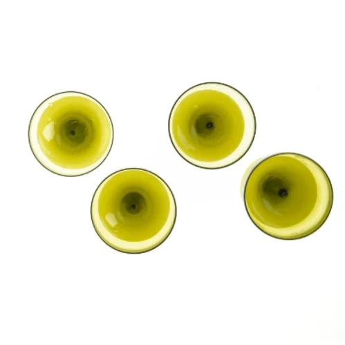 Grønne champangeskåle (str. 4 styk. ø. 9,5 cm. længde. 12,5 cm)