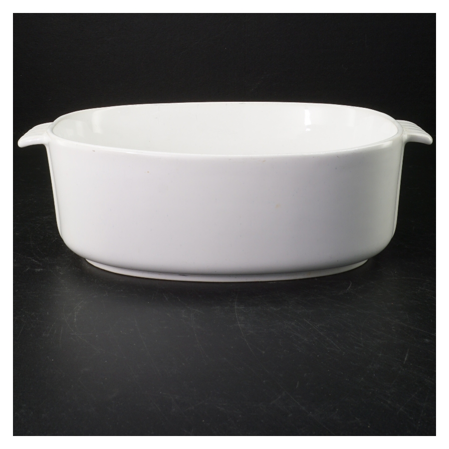 Hvidt ovalt ovnfast fad fra Søholm (str. 22x16 cm)