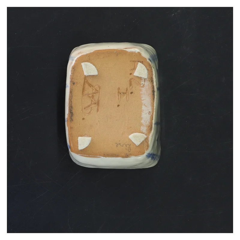 Keramikbeholder med låg (str. 10x7x7 cm)