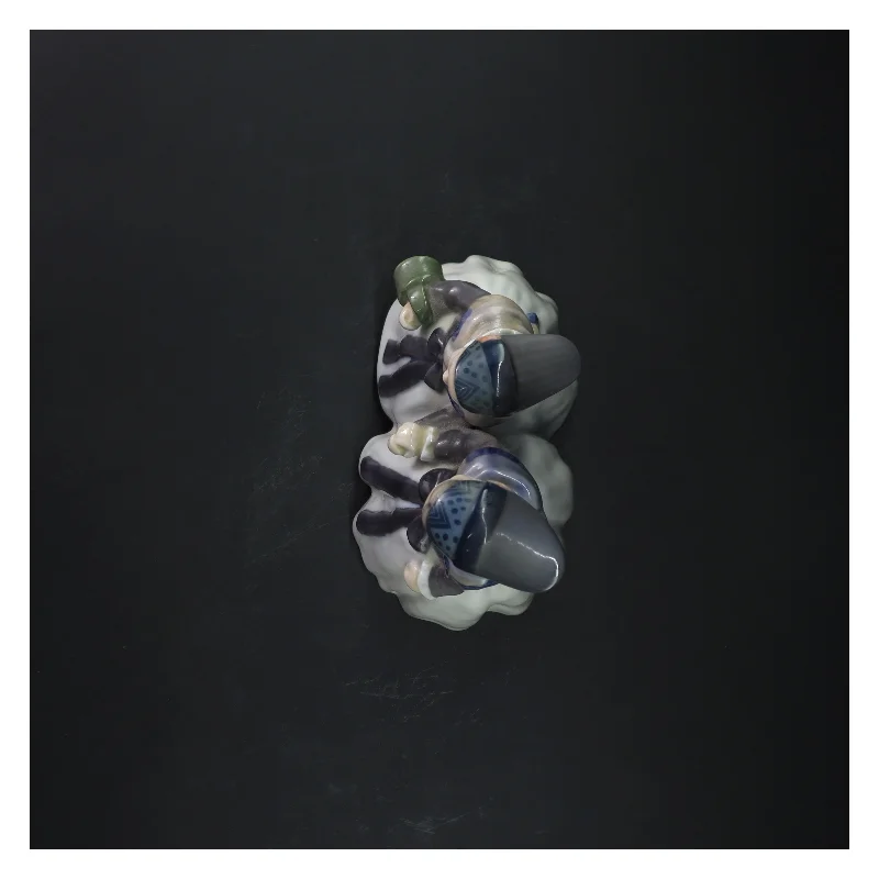 To Amagerpiger, Royal Copenhagen figur 1316 (str. 19x17 cm) fra Royal Copenhagen