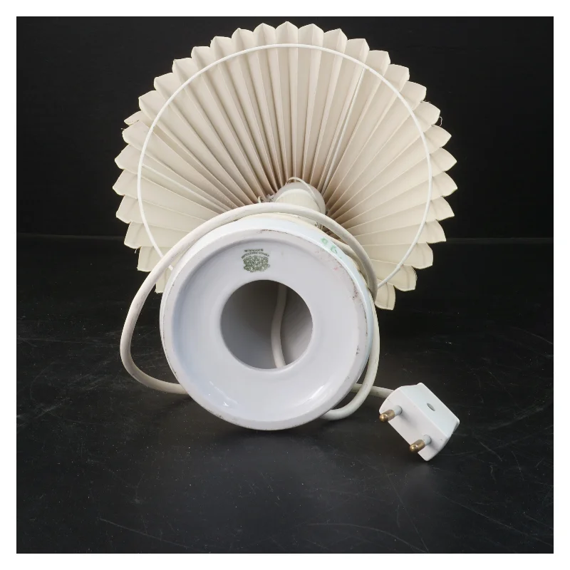 Retro bordlampe med folde lampeskærm (str. 38x26 cm)