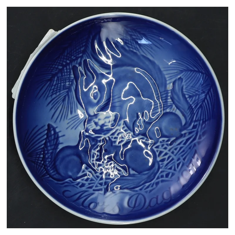 Blå og hvid porcelænstallerken fra Bing & Grøndahl (str. Ø 15 cm)