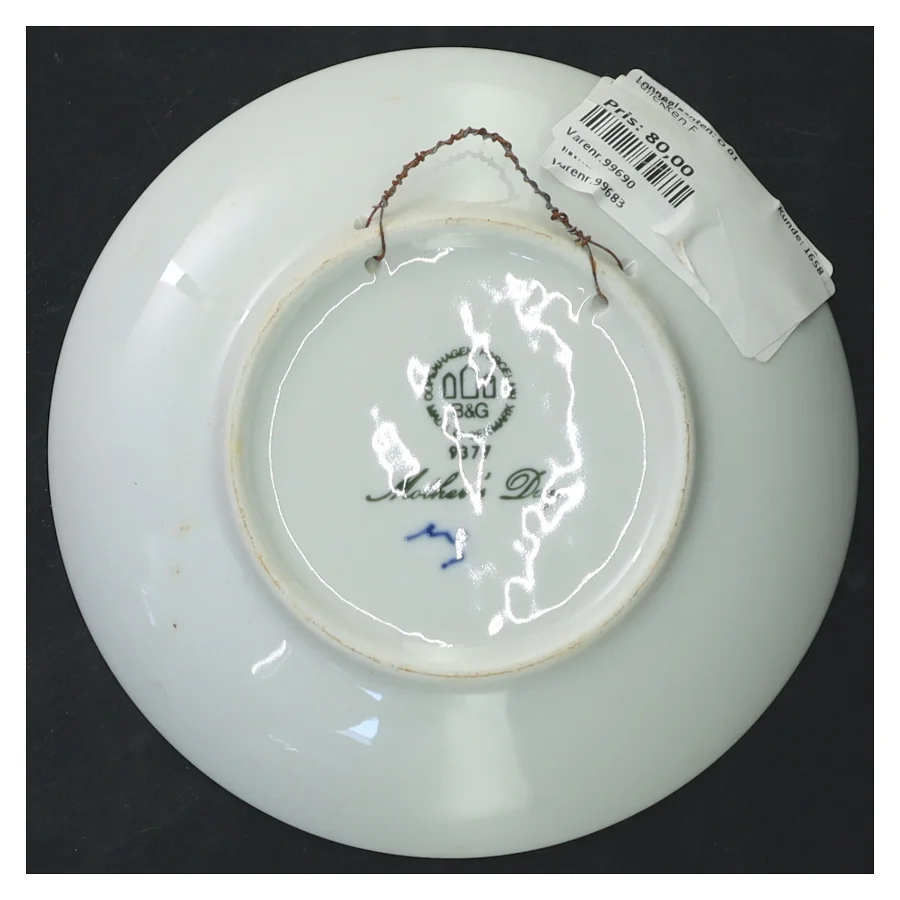 Blå og hvid porcelænstallerken fra Bing & Grøndahl (str. Ø 15 cm)