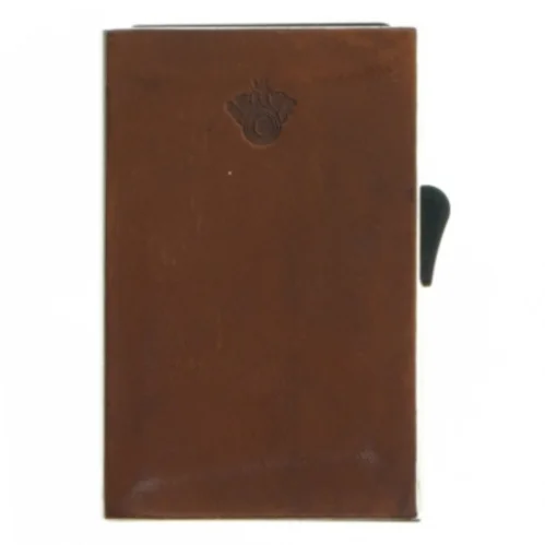 Kortholder i læder fra Carlo Bolaget (str. 9,5x6,5 cm)