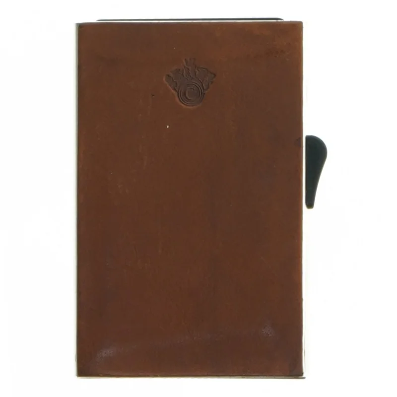 Kortholder i læder fra Carlo Bolaget (str. 9,5x6,5 cm)