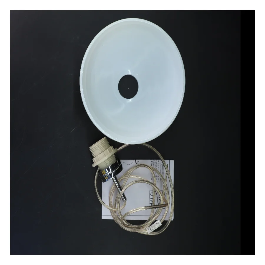 Moderne glas pendellampe fra Halo Tech Design (str. Ø 19,5 cm)