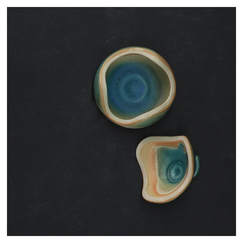 Keramisk skål med låg (str.  6x6 cm)