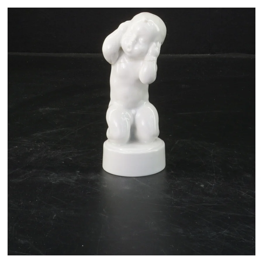 Bing & Grøndahl porcelænsfigur fra Bing & Grøndahl (str. 11,5x4,5 cm)