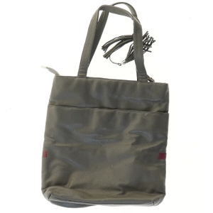 Grå skuldertaske (str. 39x38 cm)