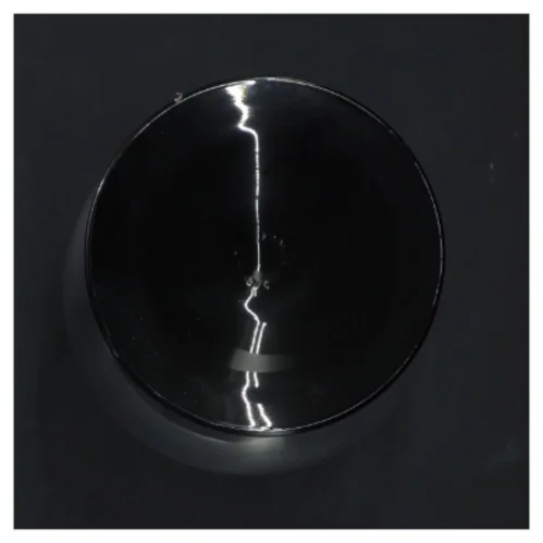 Rødvinsglas med sort fod (str. Ø 6x13 cm)