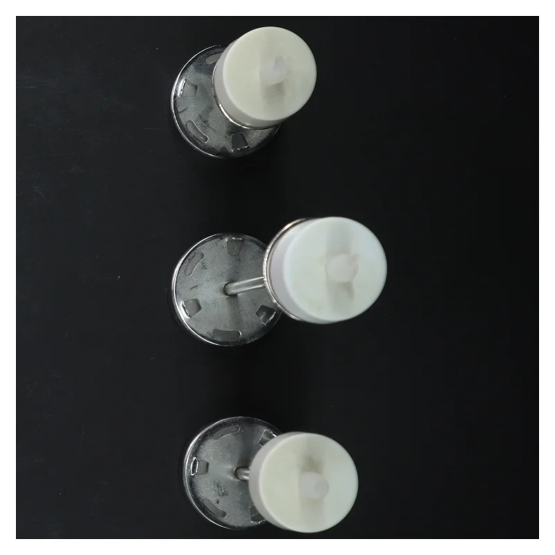 Sæt af elektroniske lysestager fra Herstal (str. 13-23 cm)