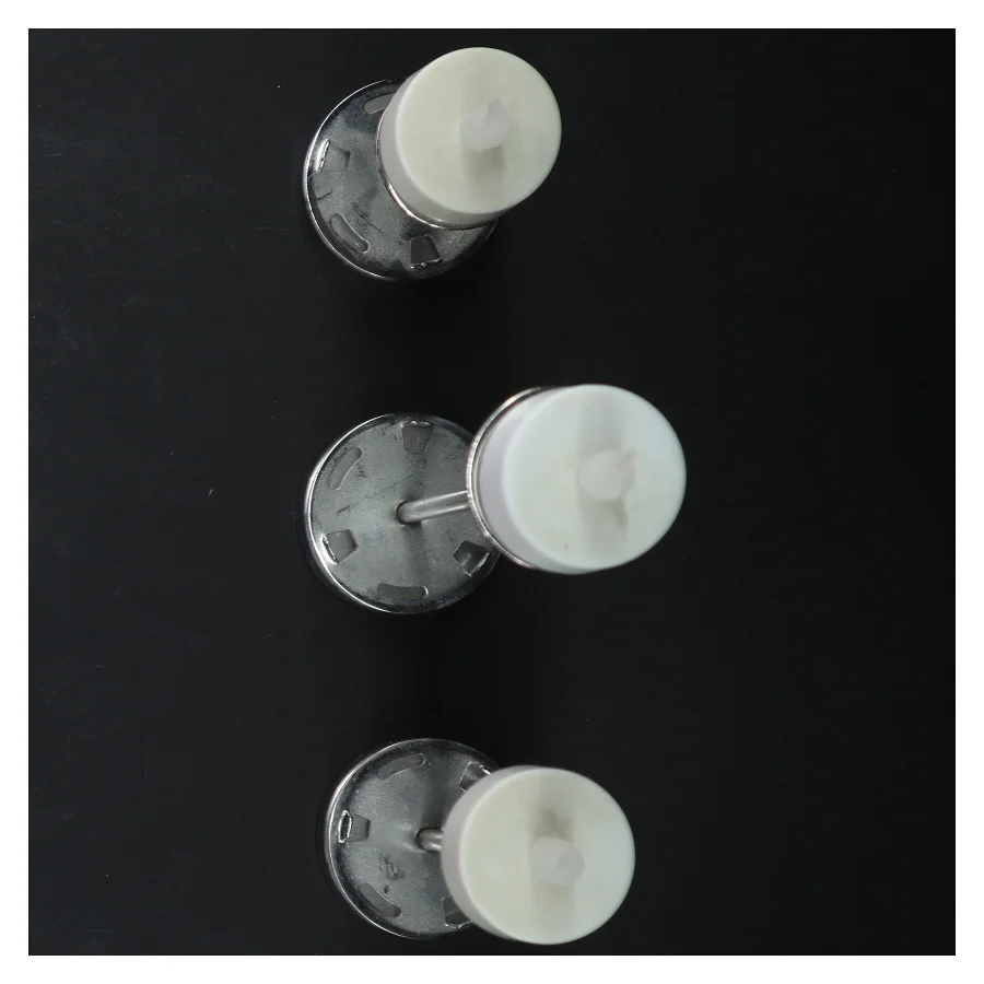 Sæt af elektroniske lysestager fra Herstal (str. 13-23 cm)