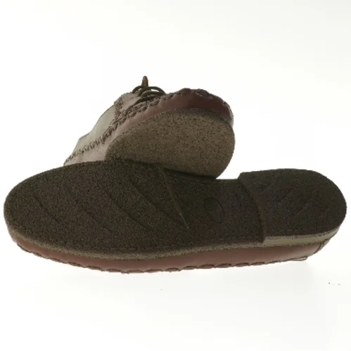 Brune snøresko i læder fra Isabella (str. 40 )