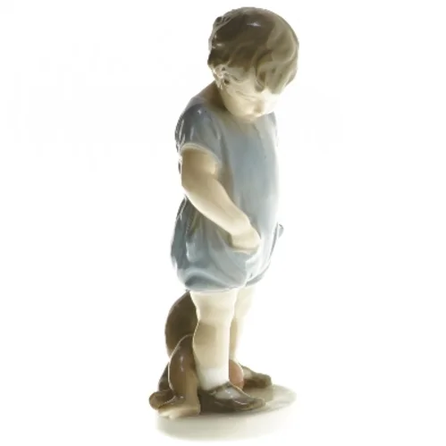 Porcelænsfigur af barn med bamse fra Royal Copenhagen (str. 19 cm)