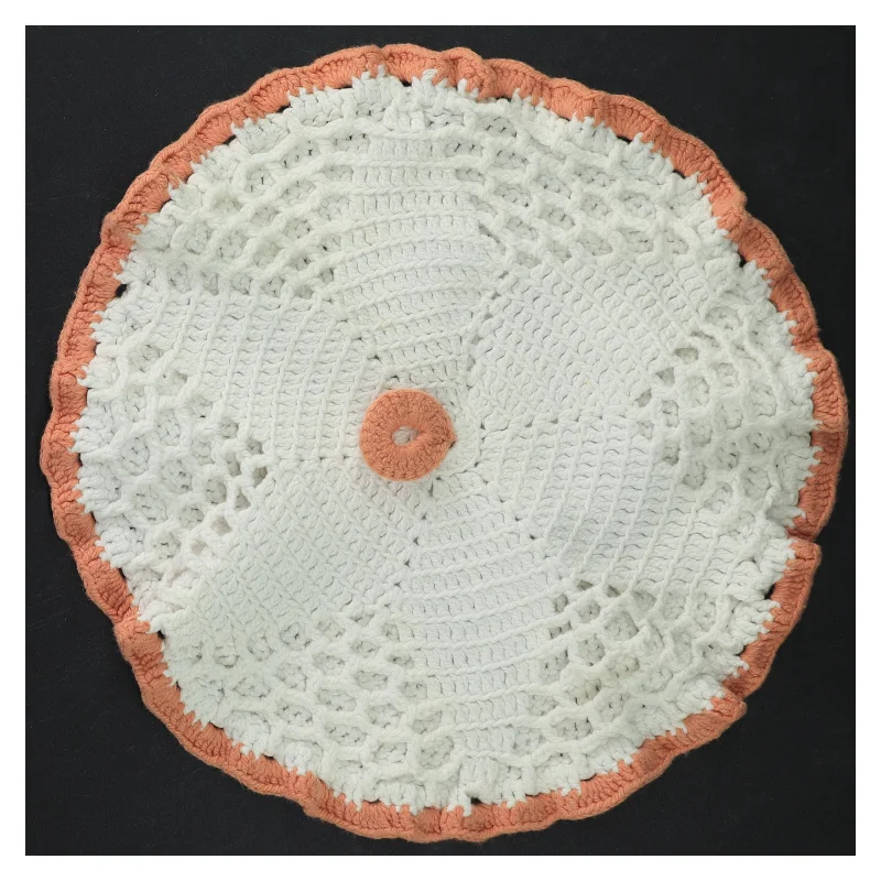 Hæklet dug (str. Ø. 25 cm)