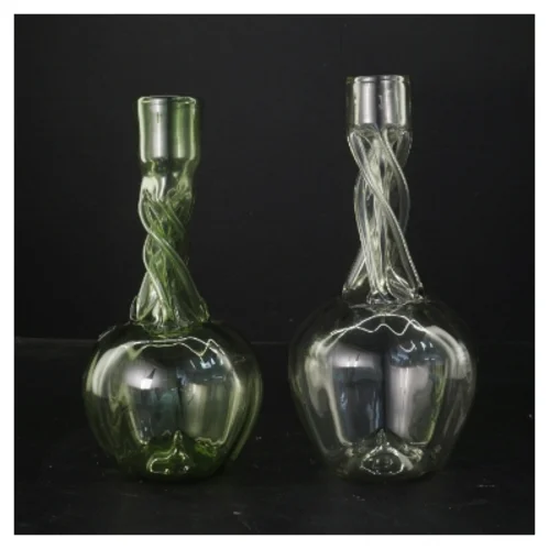 Glasvaser med unikt design fra Museums Glas (str. Ø 22 cm og Ø 24 cm)