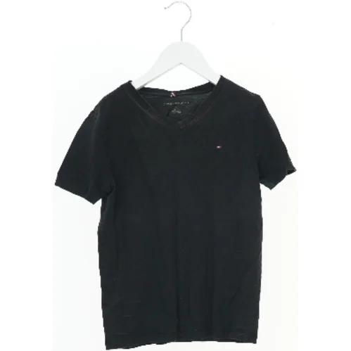 Sort V-hals T-shirt fra Tommy Hilfiger fra Tommy Hilfiger (str. M)
