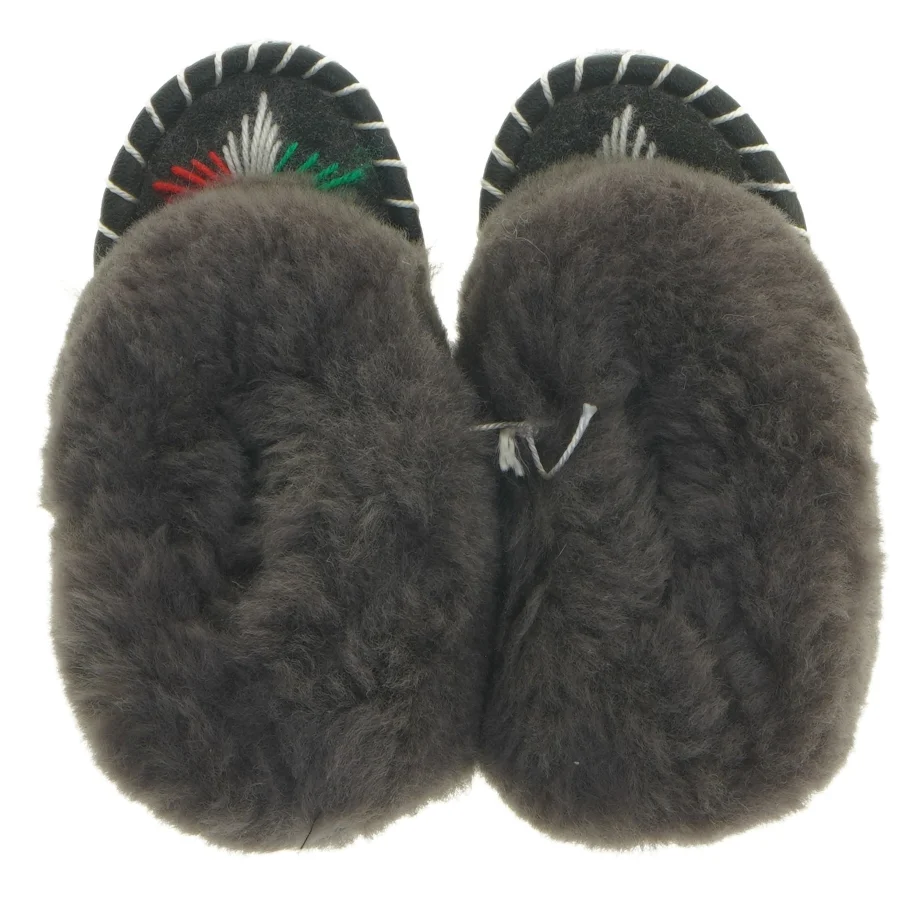 Børnesutsko med pels (str. 24 )