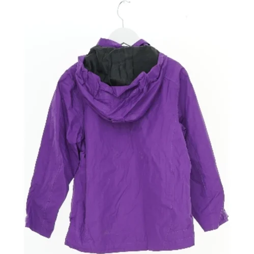 Vinterjakke med hætte fra On The Peak (str. 128)