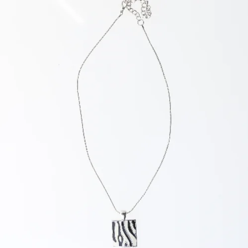 Sølv halskæde med zebra vedhæng (str. 42 cm)