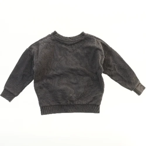 Børne sweatshirt med superheltemotiv fra Molo (str. 104)