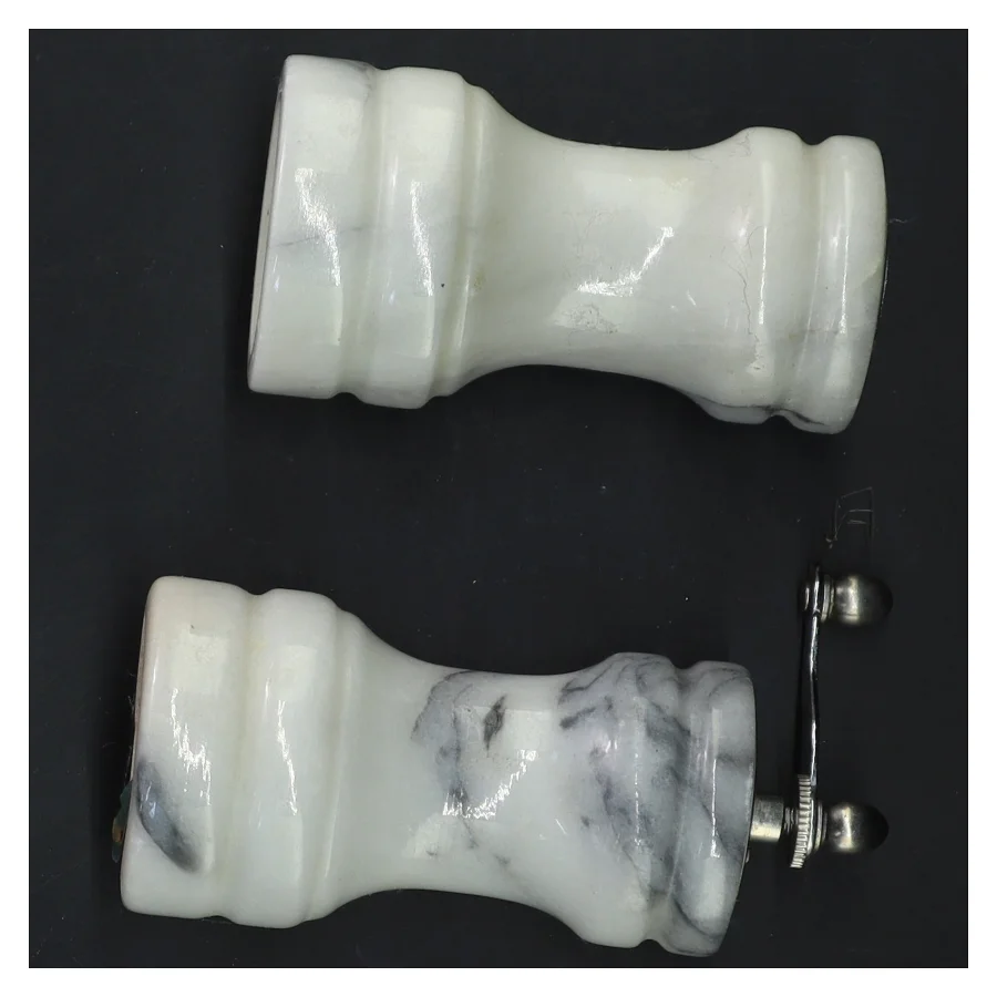 Salt- og peberkværn sæt af marmor (str. 10x5,5 cm)