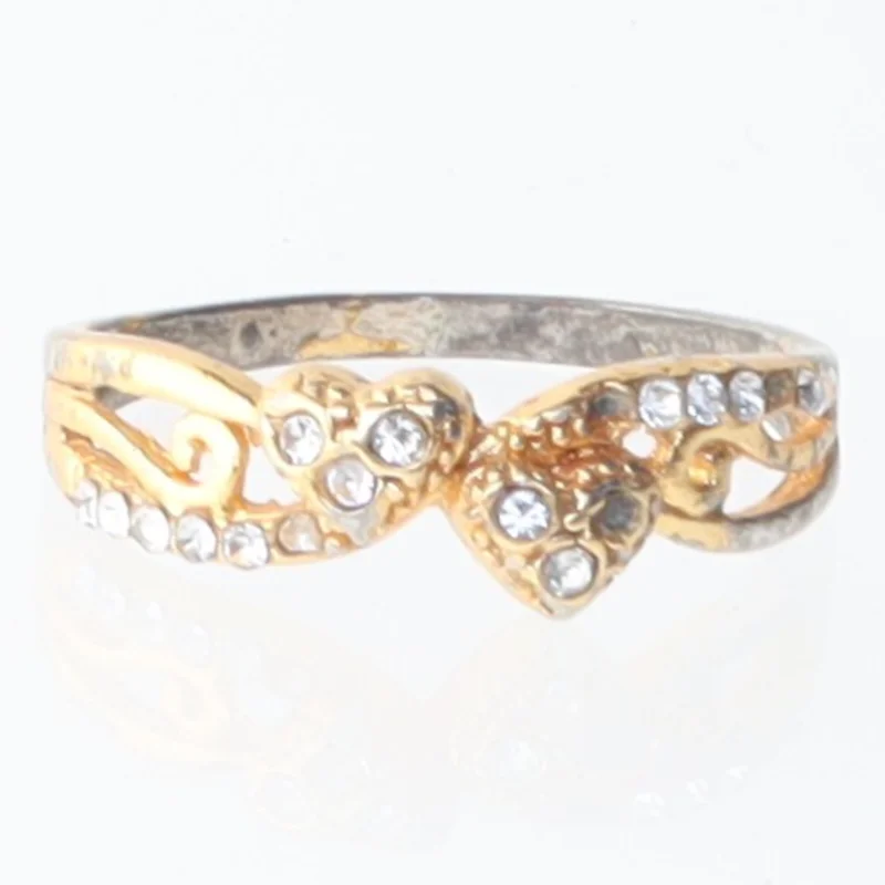 Ringe med smykkesten (str. 56 mm)