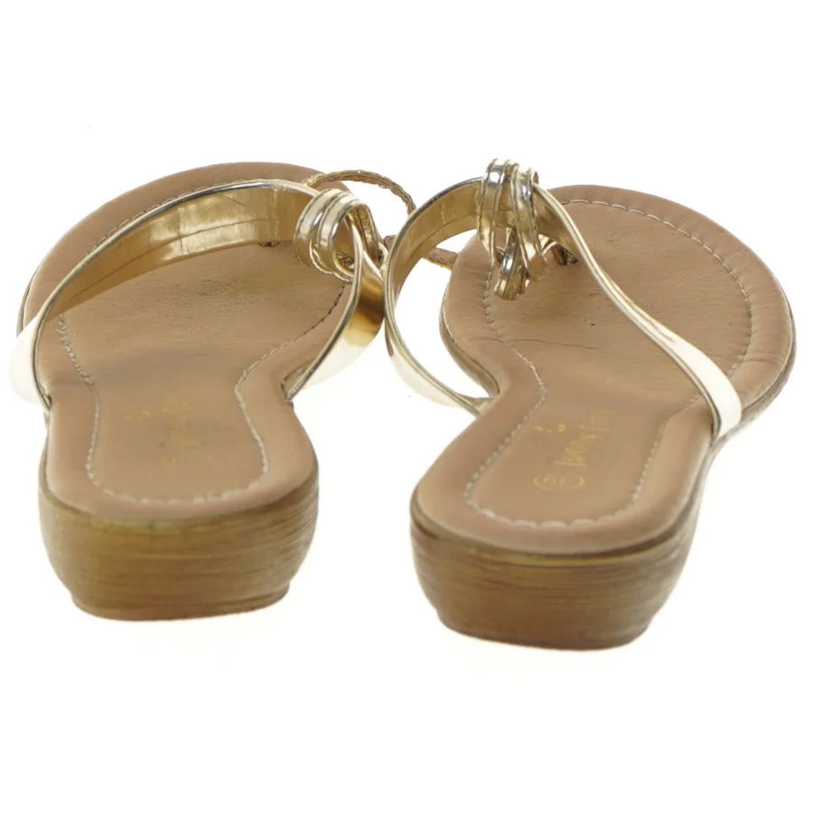 Sandaler i guld, str. 39 fra Jenny Fairy (str. 39 )