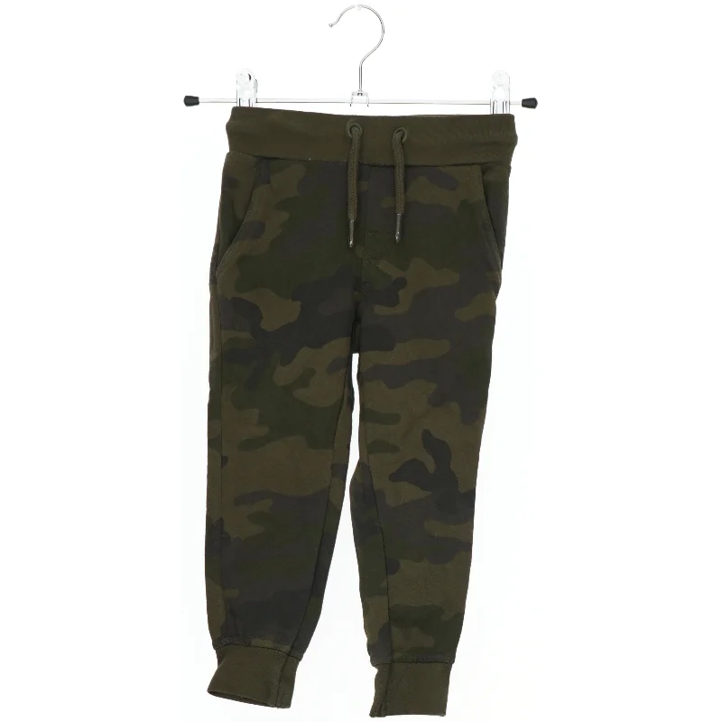 Camouflage mønstrede sweatpants (str. 98)