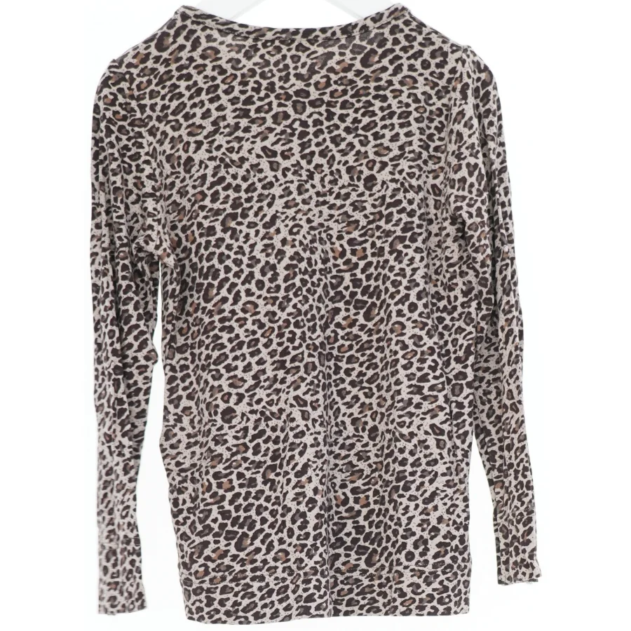 Langærmet trøje med leopardmønster fra MarMar (str. 104)
