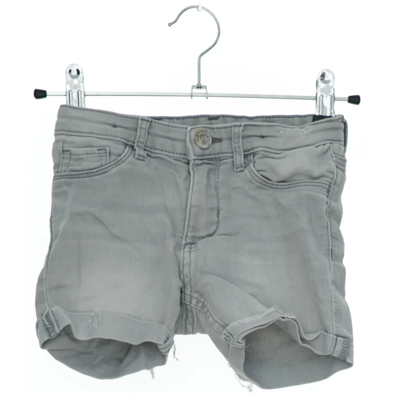Grå denim shorts fra &Denim (str. 122)