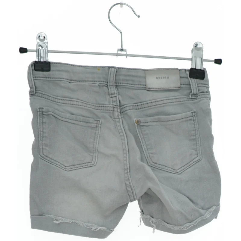 Grå denim shorts fra &Denim (str. 122)