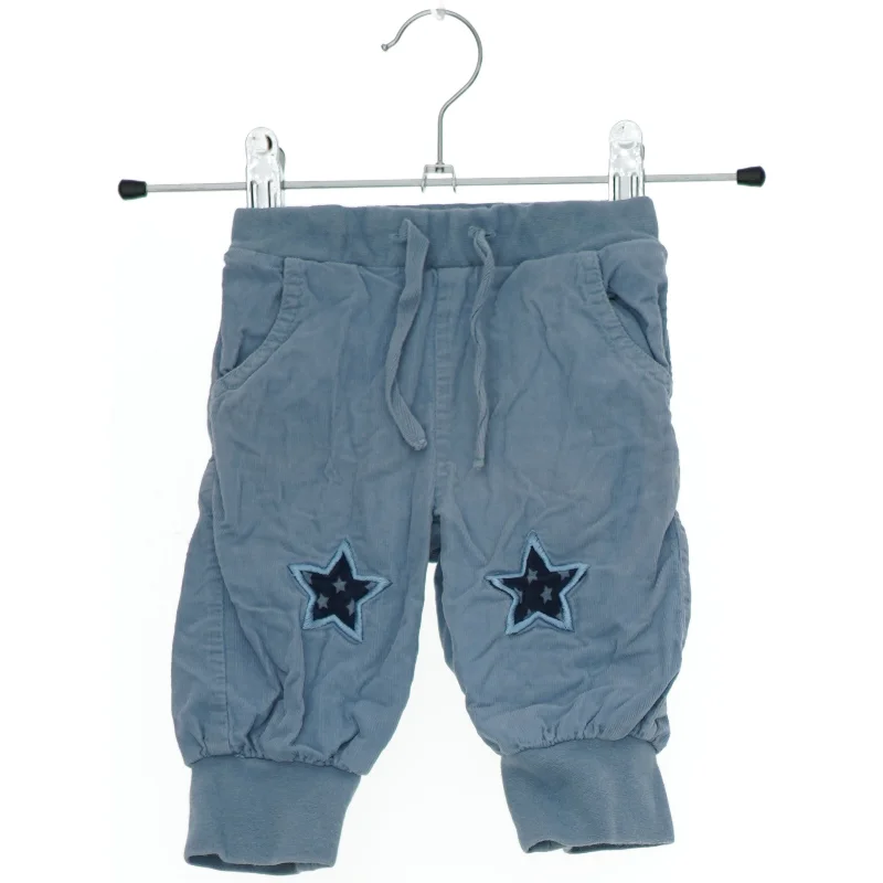Blå bukser med stjerne detaljer fra Name It (str. 62)