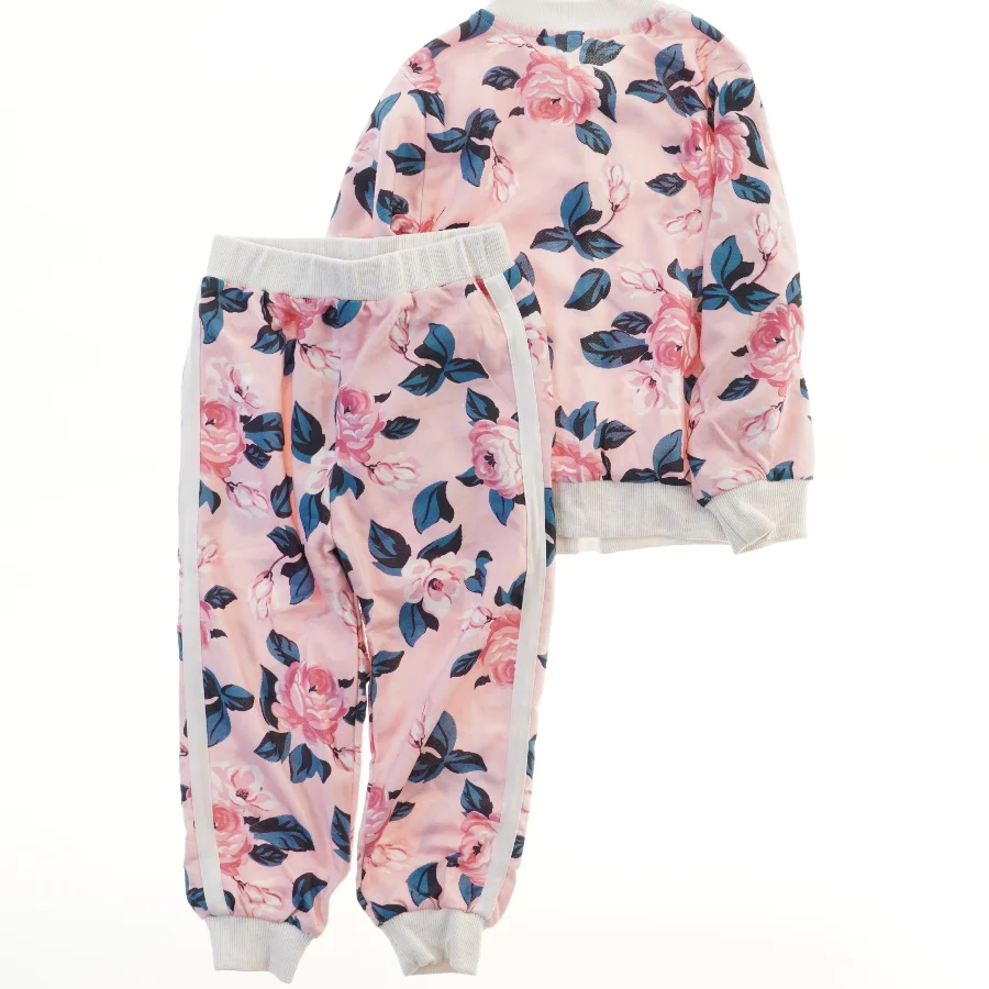 Blomster-mønstret træningsdragt til børn (str. 122)