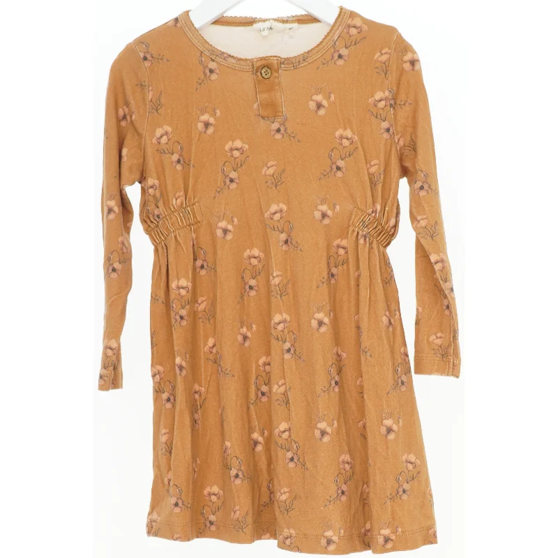 Ny Kjole fra Lil atelier (str. 98 cm)