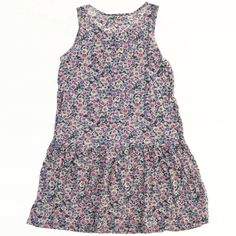 Kjole med blomsterprint fra H&M (str. 122)