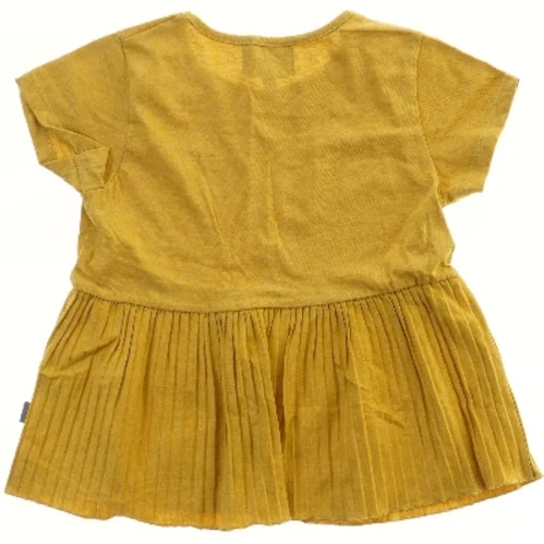 Gul kjole med rynket nederdel fra Creamie (str. 122)