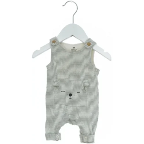 Baby buksedragt med striber fra H&M (str. 50)