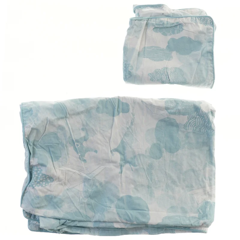 Dynebetræk med sky-motiv (str. 43x38,5 & 93x127 cm)