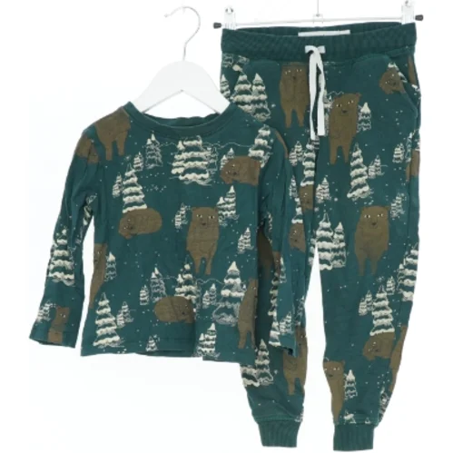 Sæt med bjørneprint fra Minimarket (str. 104)