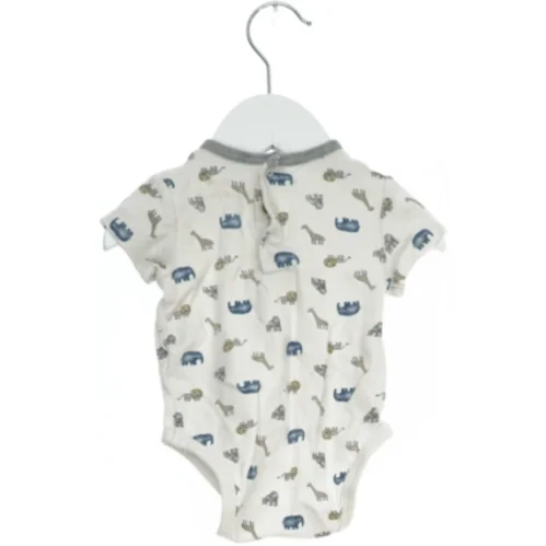 Body med dyremotiver fra Little Me (str. 62)