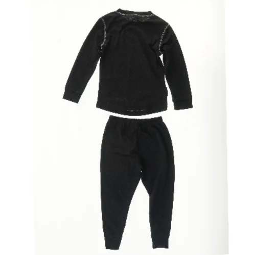 Termo sæt med trøje og bukser fra Steenholt (str. 110)